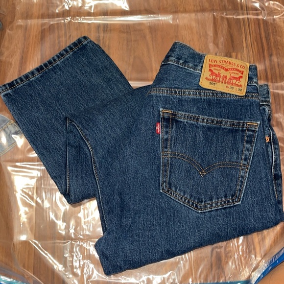 Men Levi 505. Waist 33 length 32. - Picture 2 of 8